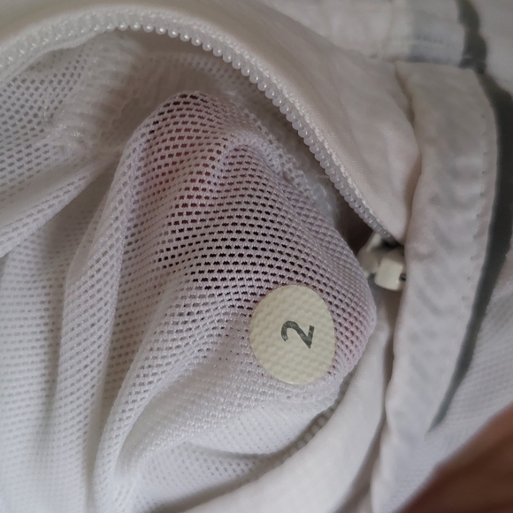 Lululemon Jacket - Picture 6 of 16